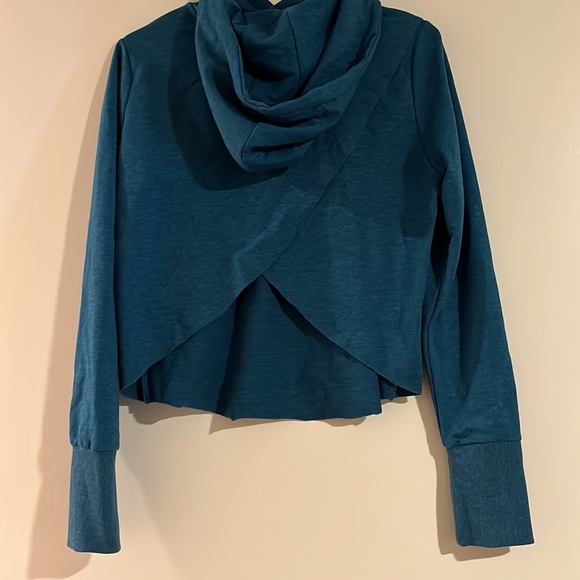 Hoodie with open back detail - Picture 3 of 3